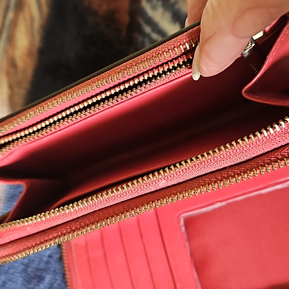 Wallet by Coach - Picture 3 of 5